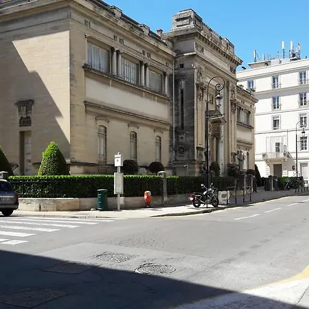 Le Massillon Arenes Centre *