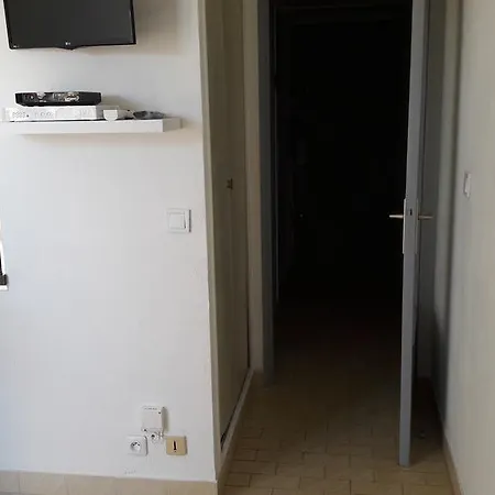Apartament Le Massillon Arenes Centre Nîmes