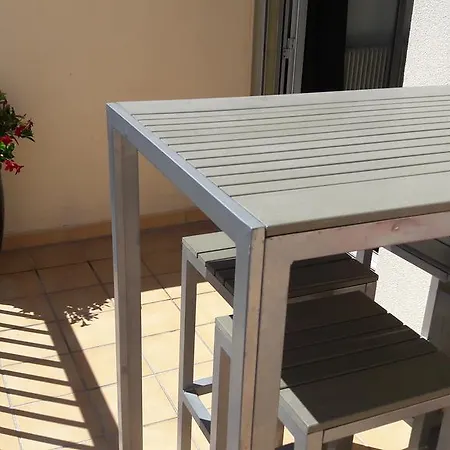 Apartament Le Massillon Arenes Centre *