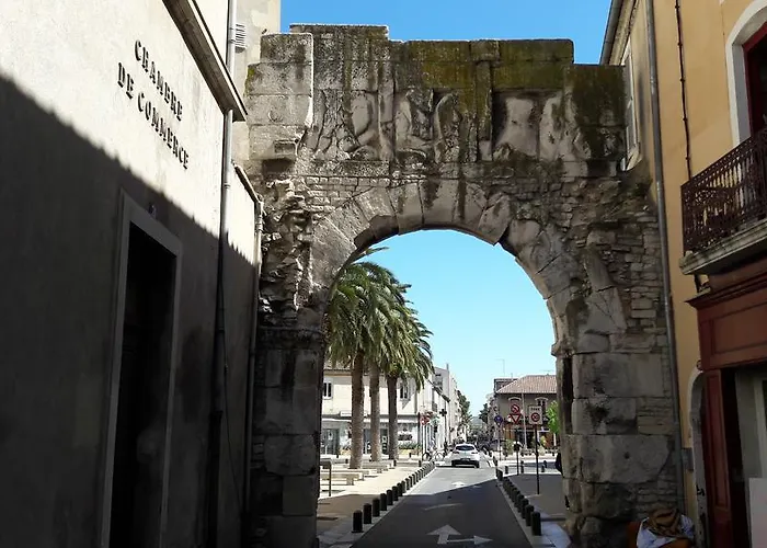 Le Massillon Arenes Centre Daire *