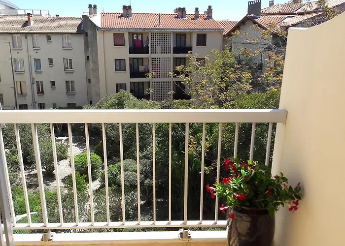 Le Massillon Arenes Centre Daire *