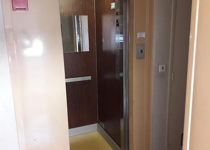 Le Massillon Arenes Centre * Nîmes